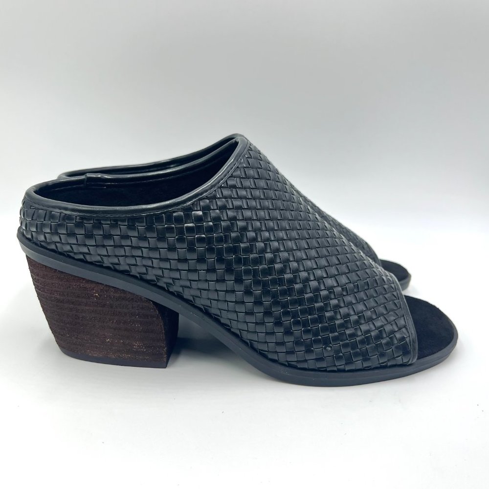 11W 11 WIDE Bella-Vita Womens Alivia Black Woven Peep Toe‎ Mules Shoes Heels